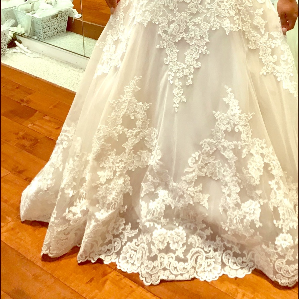 Maggie Sottero - Picture 2 of 5